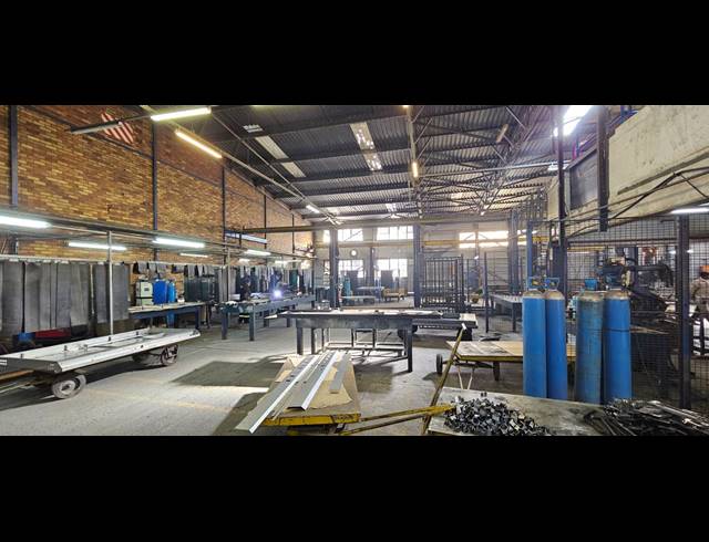9,130M² WAREHOUSE FOR SALE IN DENVER